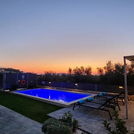 Sheila With Private Pool * Ρούμελη